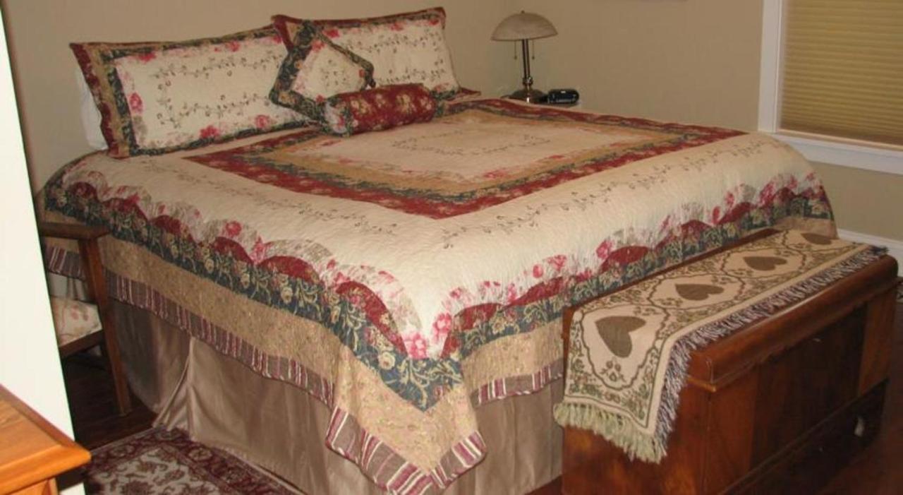 Chesterfield Inn เคโลว์นา ห้อง รูปภาพ